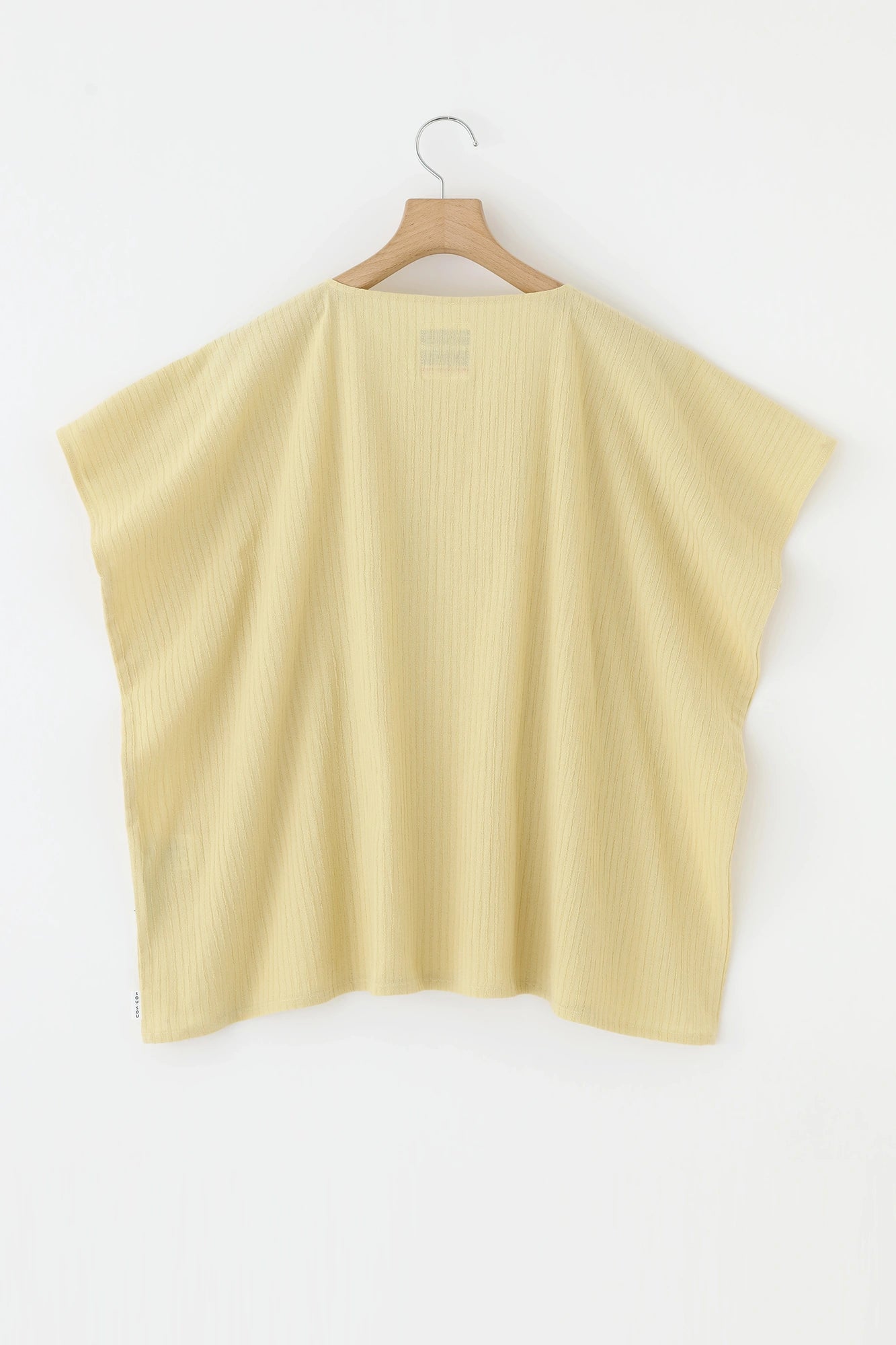 Kojima Shuku 40/20 plumes d’oie blanches « akiha » motif quadrangulaire / jaune pâle « tankō » 