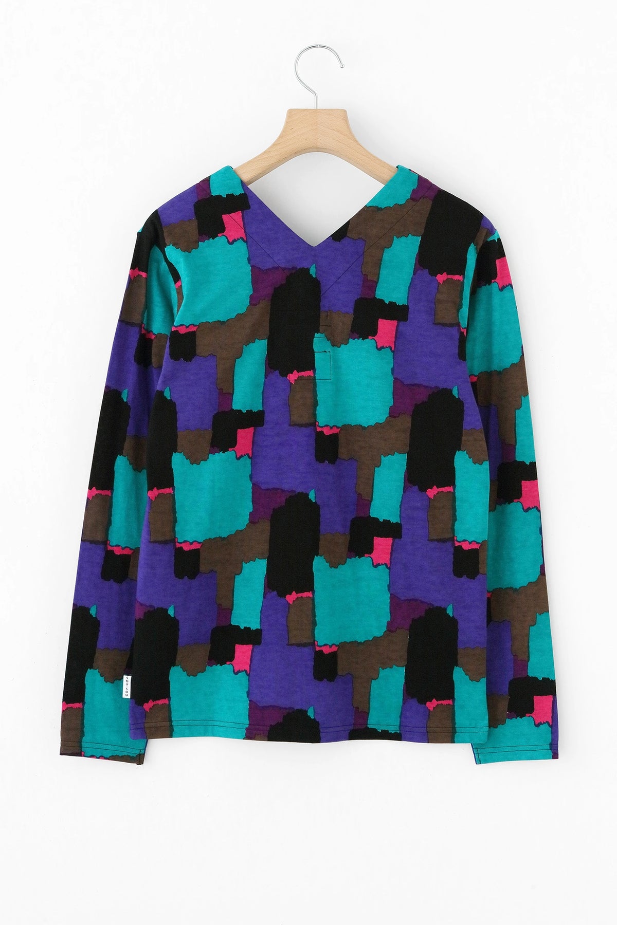 【Ships Ard 9/22】V-neck Shirt Long Sleeve／Color Impact