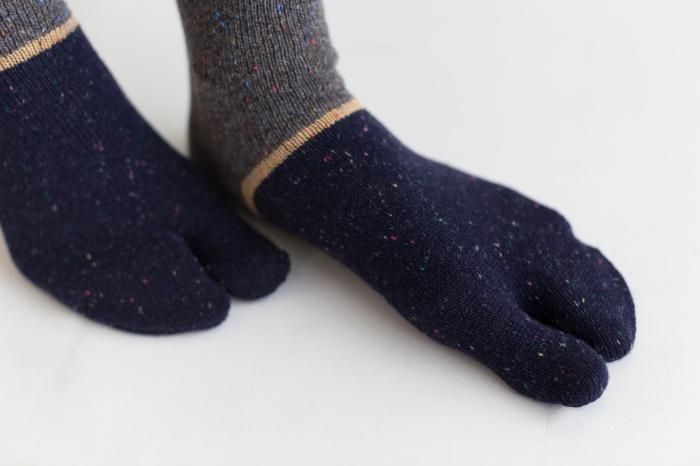 Bi-color Wool Tabi Socks (Under Knee)／Dark Grey【Women Size Only】