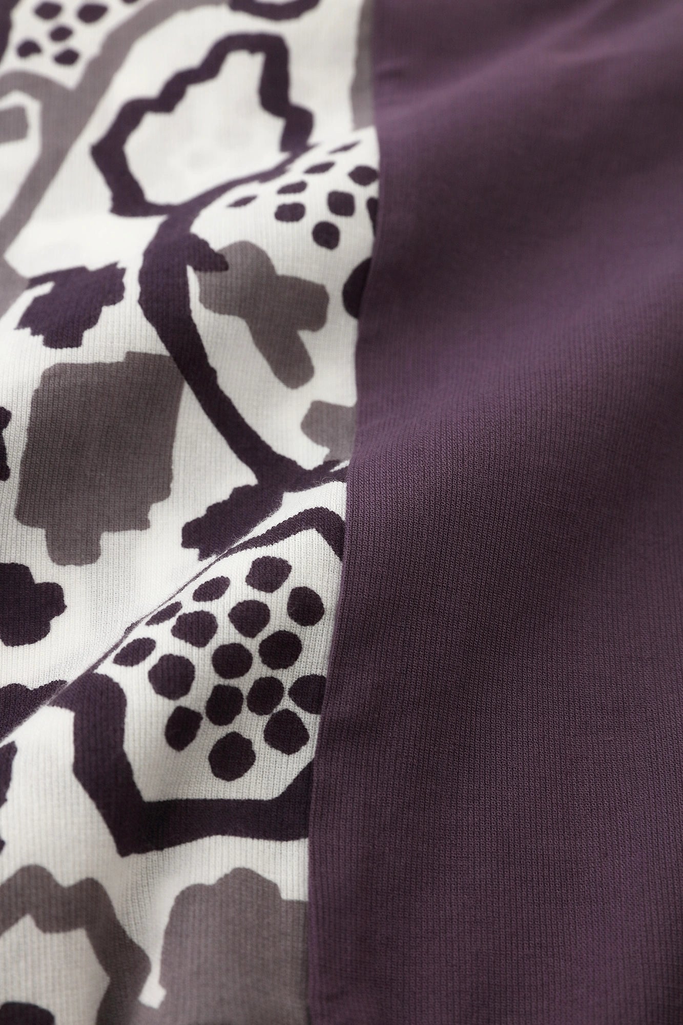 Takashima Chijimi 40/40 Hanerifuuubi Remplacement d'un côté (Katamigawari) / Keshimurasaki x Arabesque de raisin (Karaksa)
