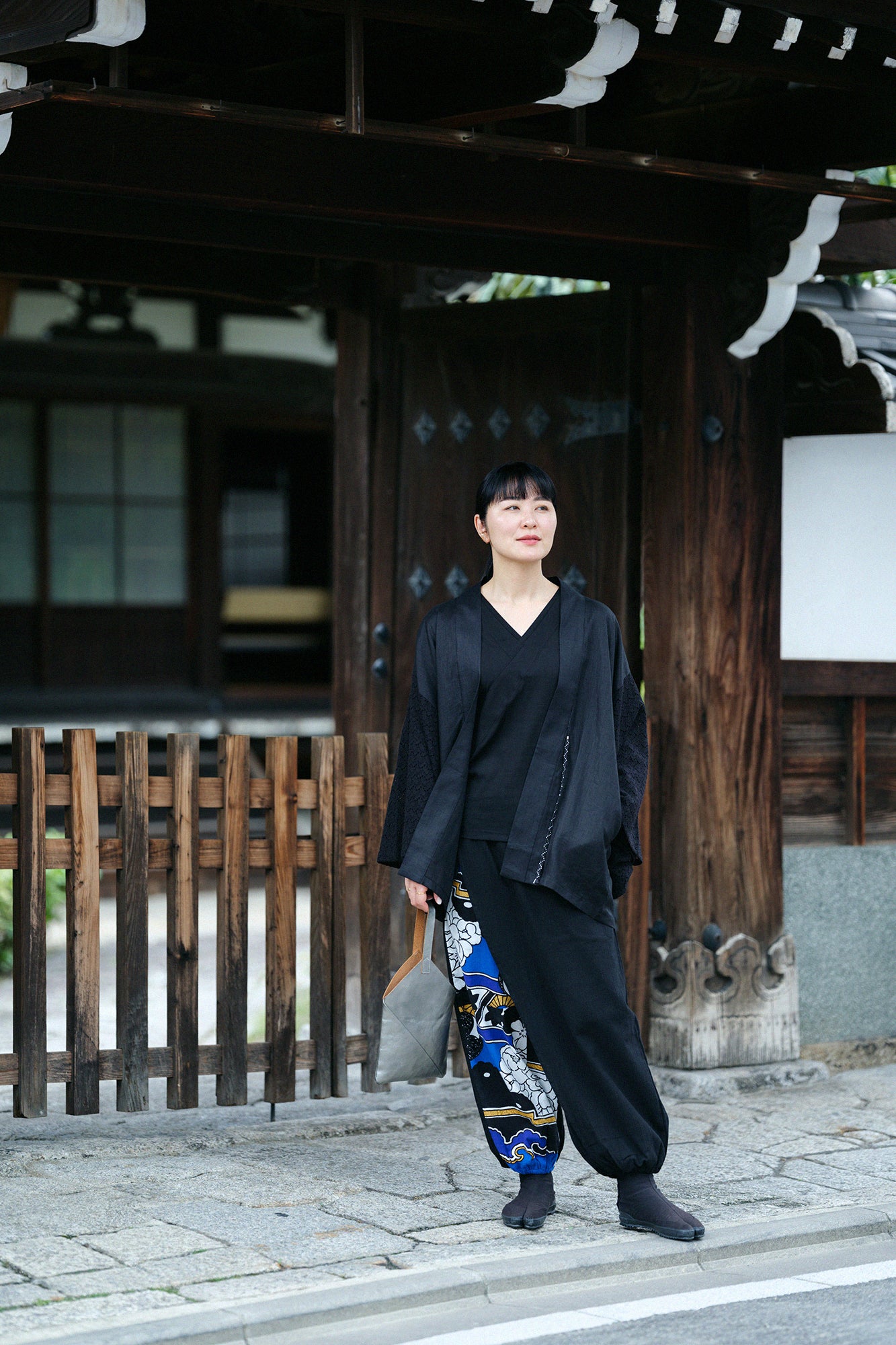 110雙線 超長棉 半衿V領上衣長袖／黑色