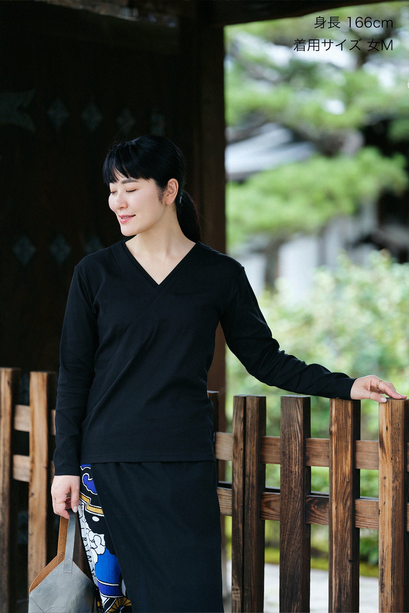 110雙線 超長棉 半衿V領上衣長袖／黑色