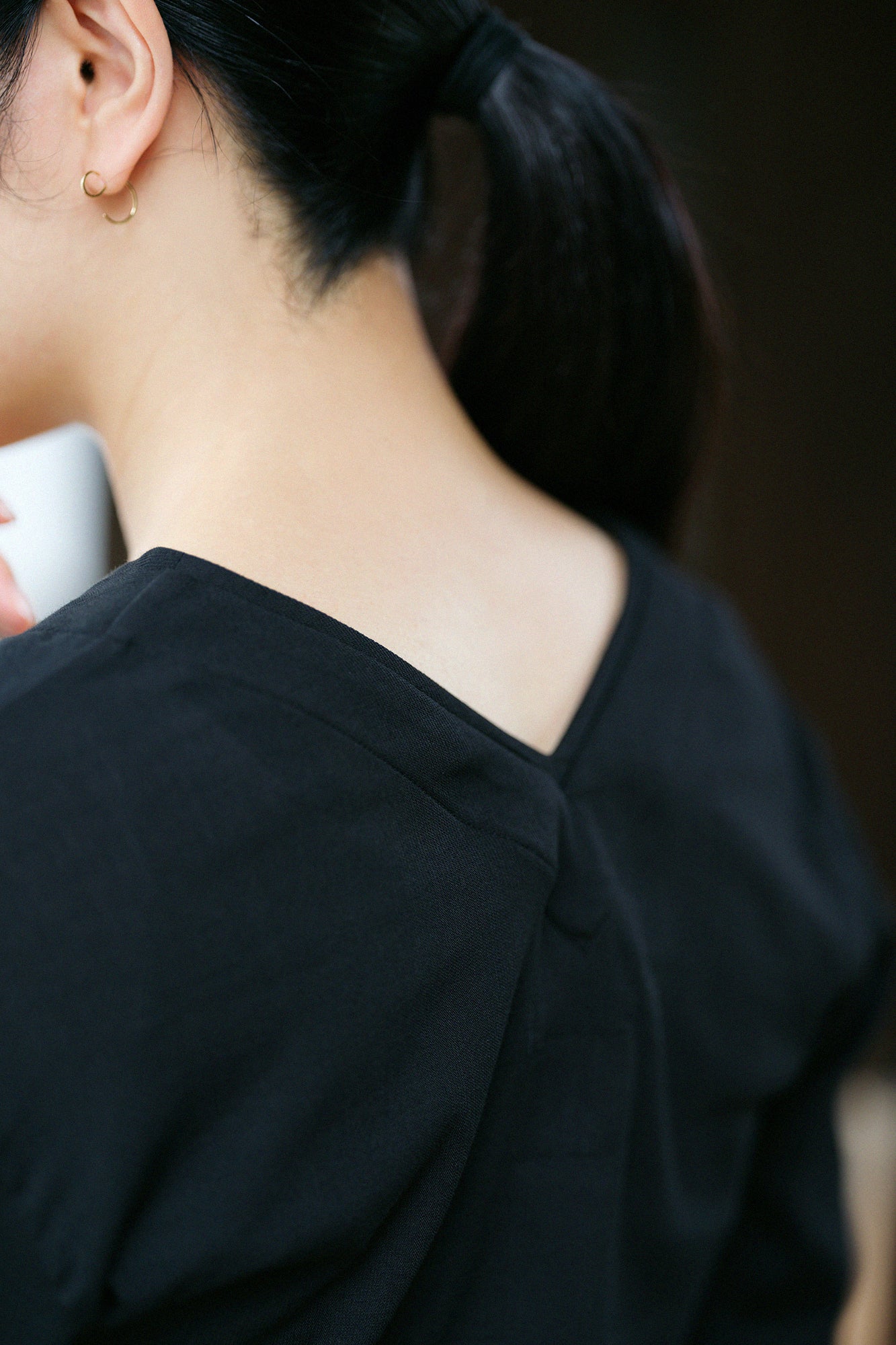 110雙線 超長棉 半衿V領上衣長袖／黑色