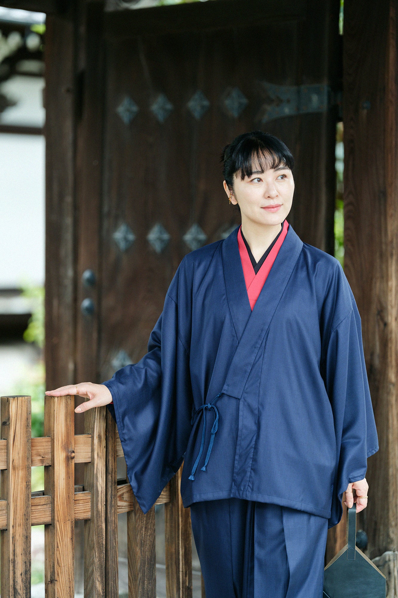 シルクウール 格子織（こうしおり） 角袖風靡（かくそでふうび）／濃紺