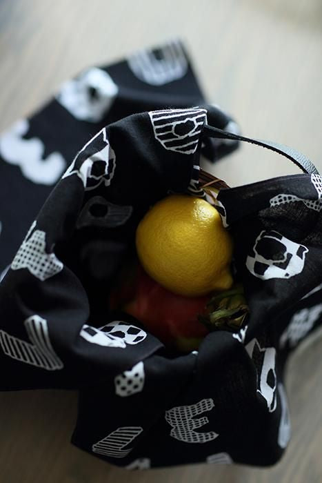 Isemomen Cotton Textile Handkerchief / Playing with Numbers