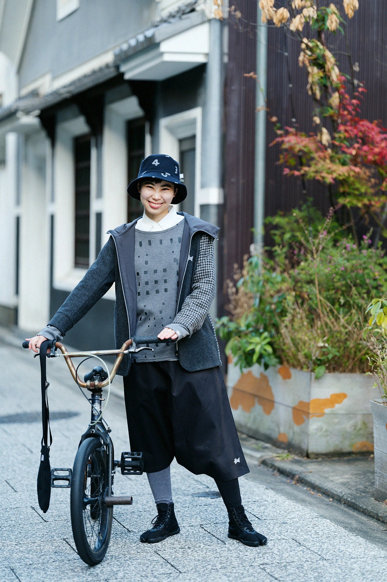 純棉雙面針織 模切長袖T-shirt／窗 灰色