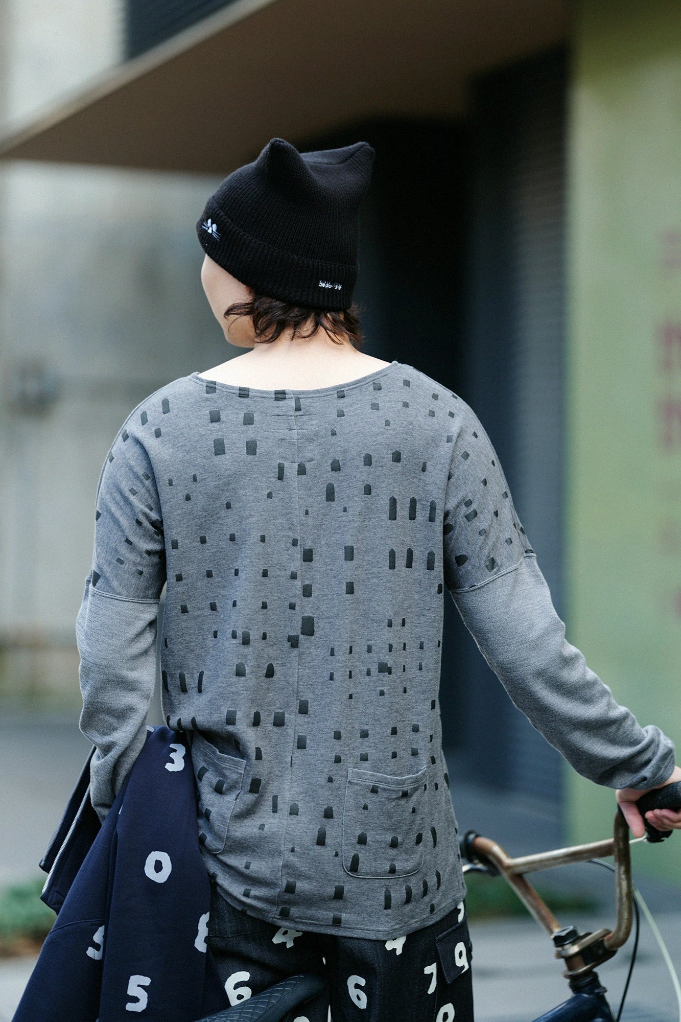 純棉雙面針織 模切長袖T-shirt／窗 灰色