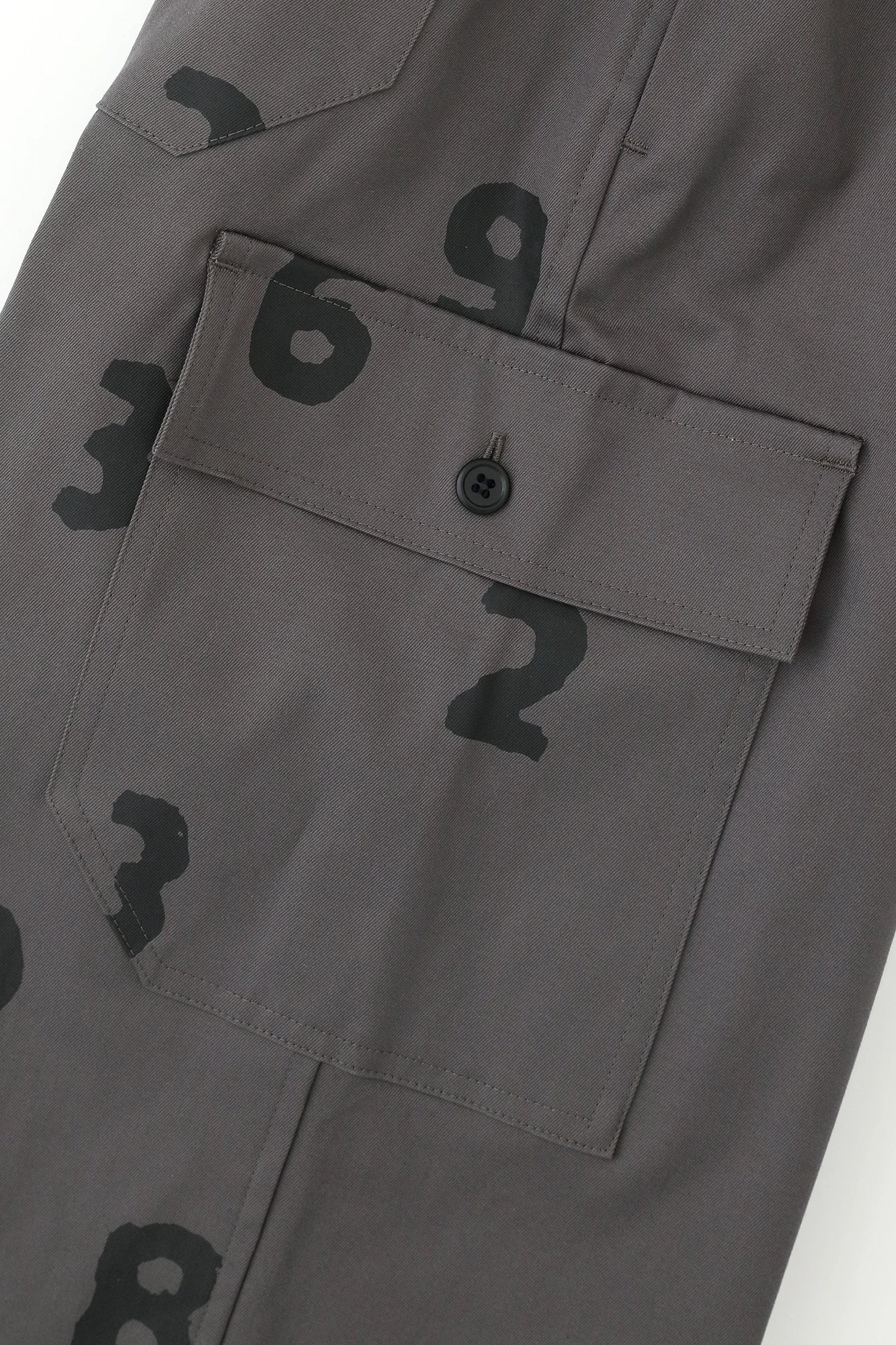  Stretch-Cargohose aus Chinostoff/StahlgrauSO-SU-U