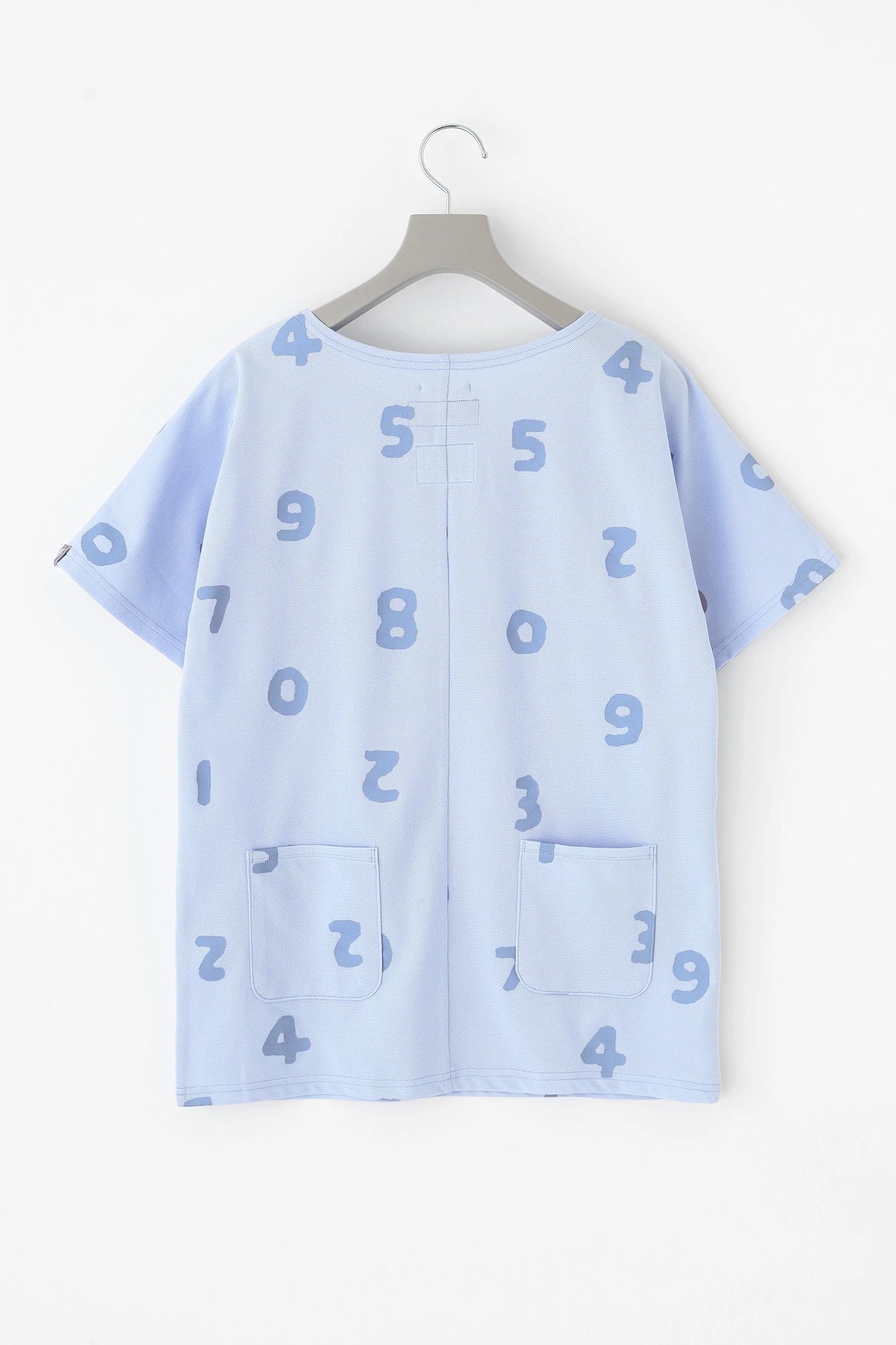 [Expédition prévue vers le 28 avril] C/CM(R) T-shirt découpé en tricot Kanoko/SO-SU-U Haut et bas et marges Bleu ciel