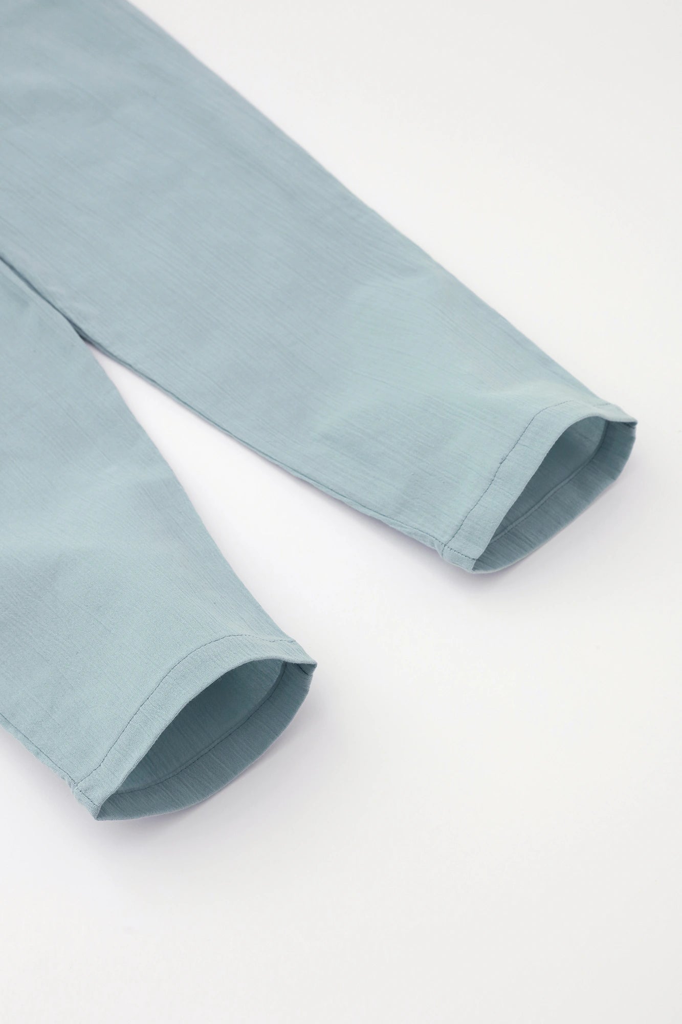 Chizimi Cotton 20/20 Easy Tapered Pants／Pale Greyish Blue
