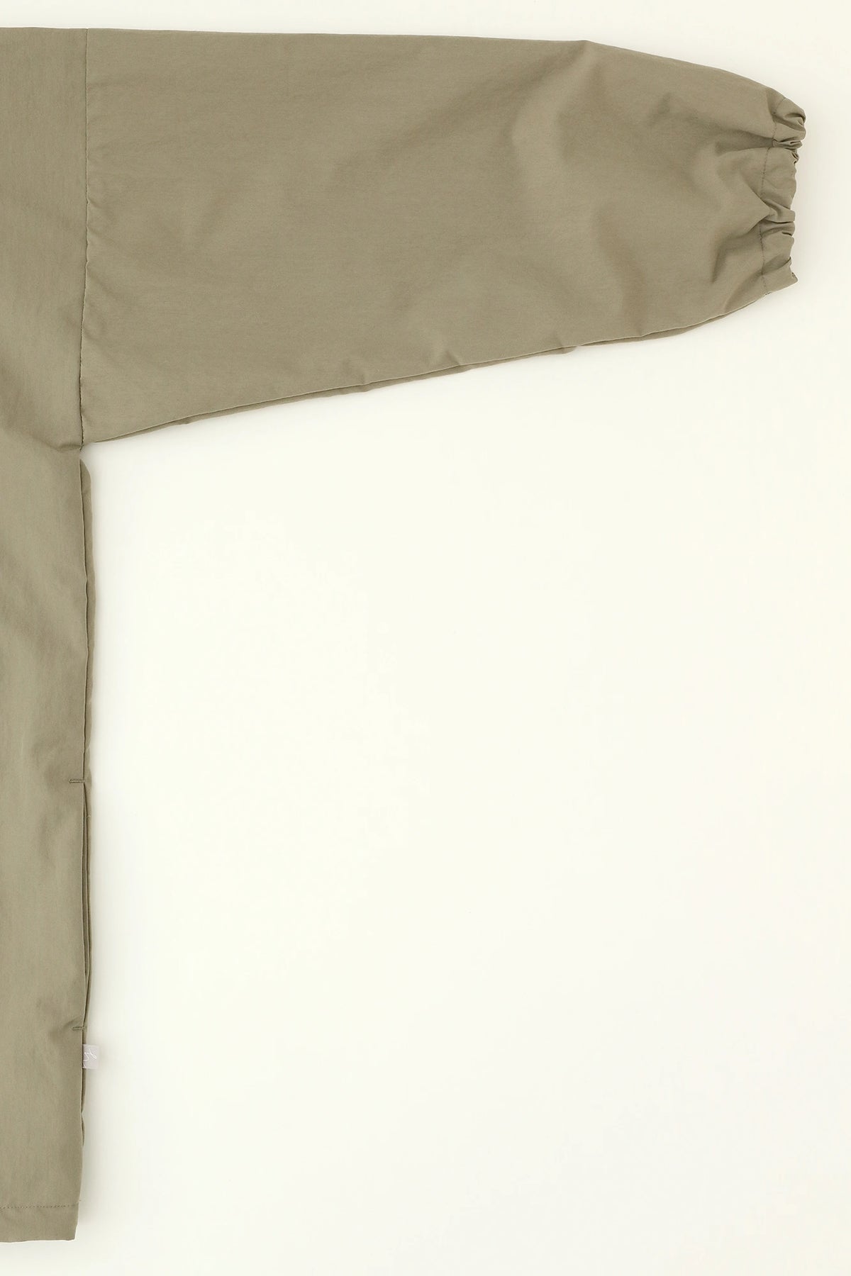 【คาดว่าจะจัดส่งราววันที่ 6 ตุลาคม】Cotton Nylon Largoblezon / Moss Gray 