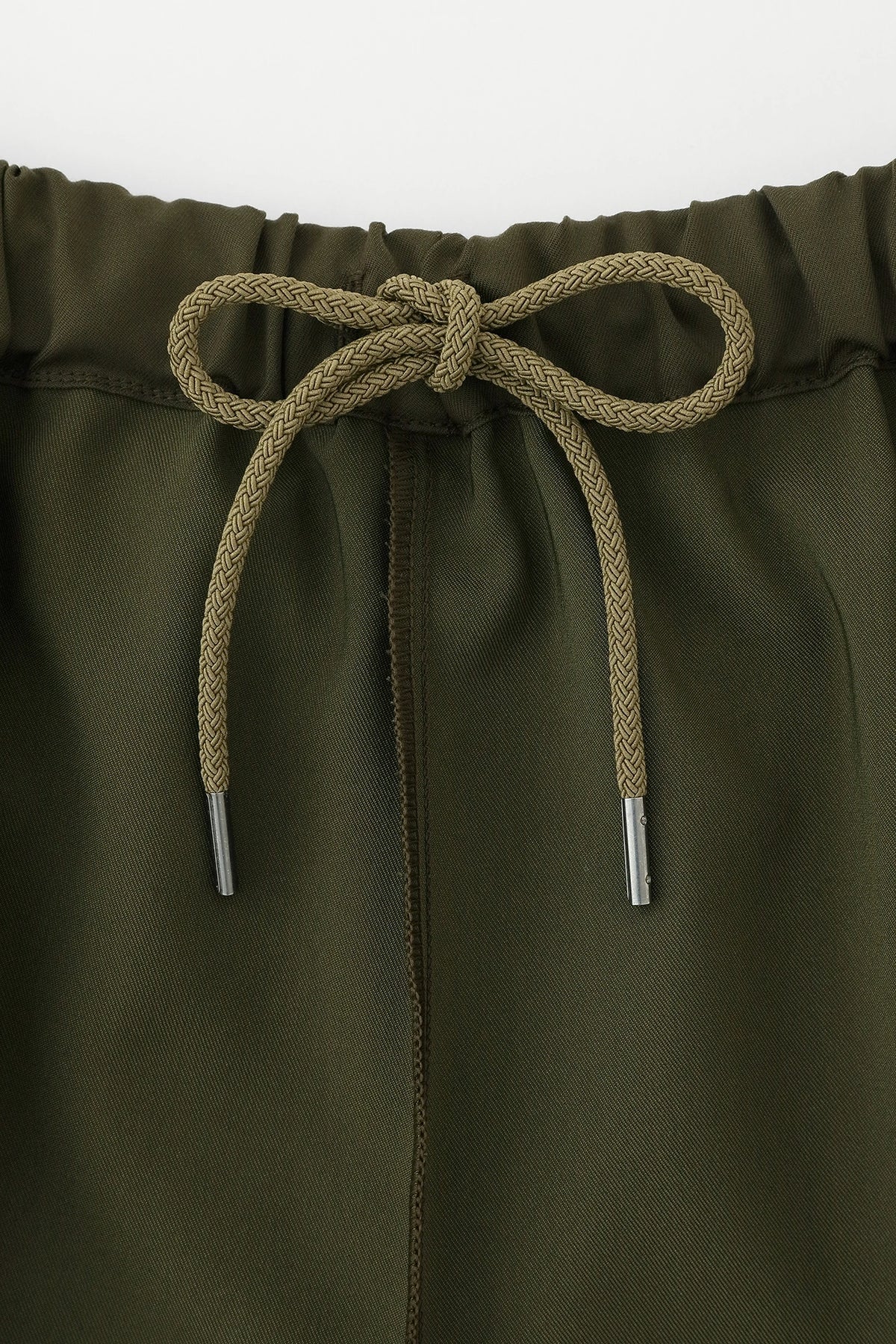 Pantalon à jambe cylindrique en sergé Tencel extensible/Vert olive