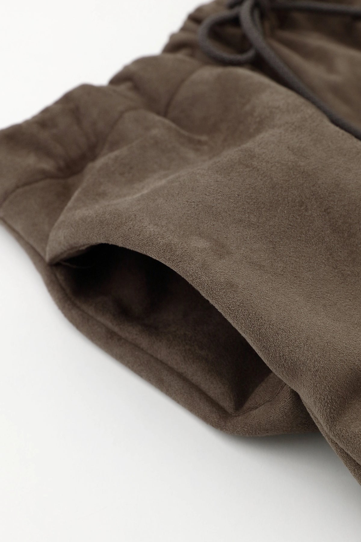 Faux NubuckJersey Easy Tapered Pants／Greyish Brown 