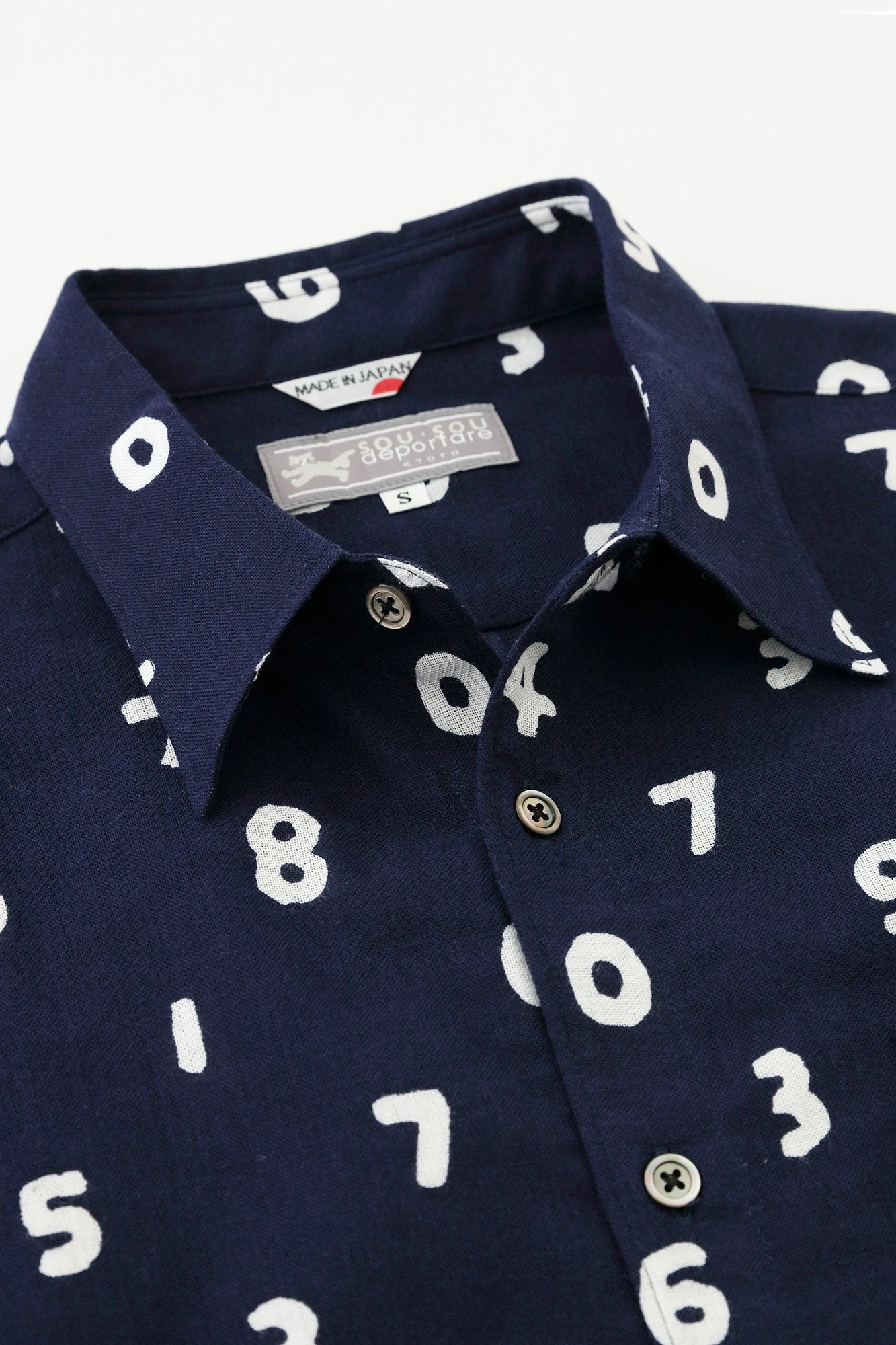 Chemise à manches courtes en coton Ise/SO-SU-U bleu foncé