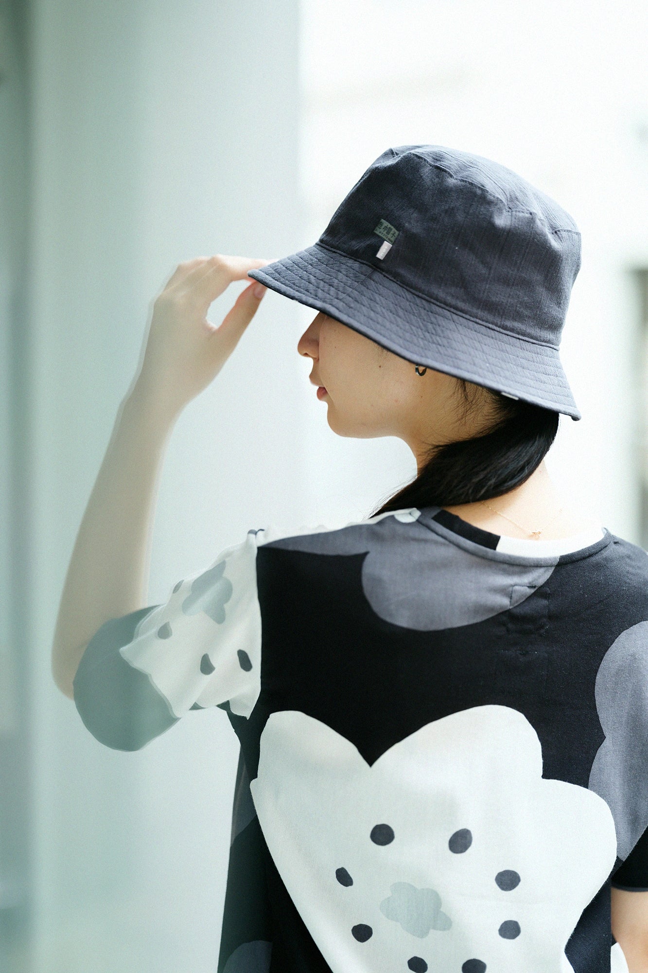 Chapeau réversible Takashima Shuge 20/20 / SO-SU-U couleur Nuebaïro (couleur de plumes mouillées) 