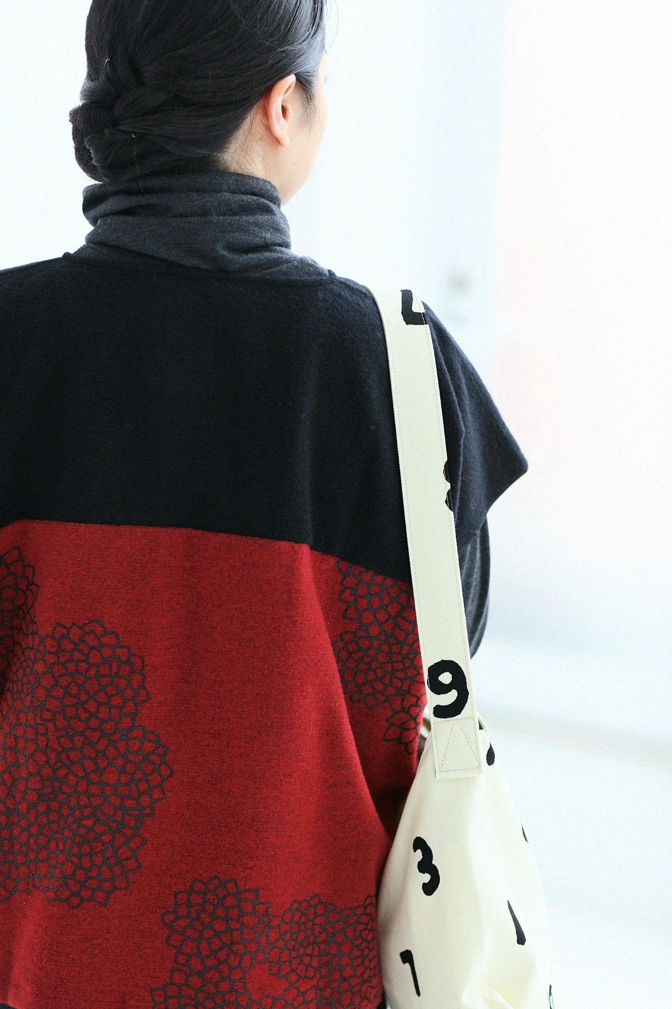 Canvas Shoulder Bag Odayaka / SO-SU-U Ecru
