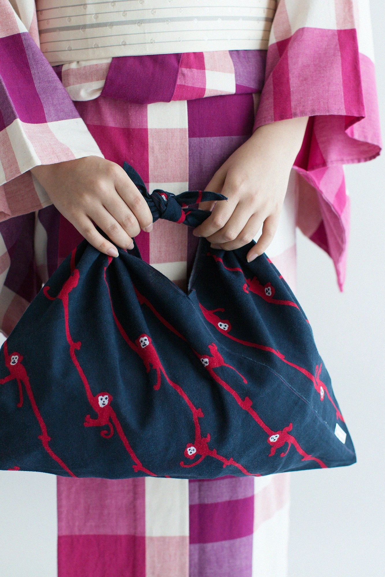 이세모멘 작은 너비로 접기/원숭이