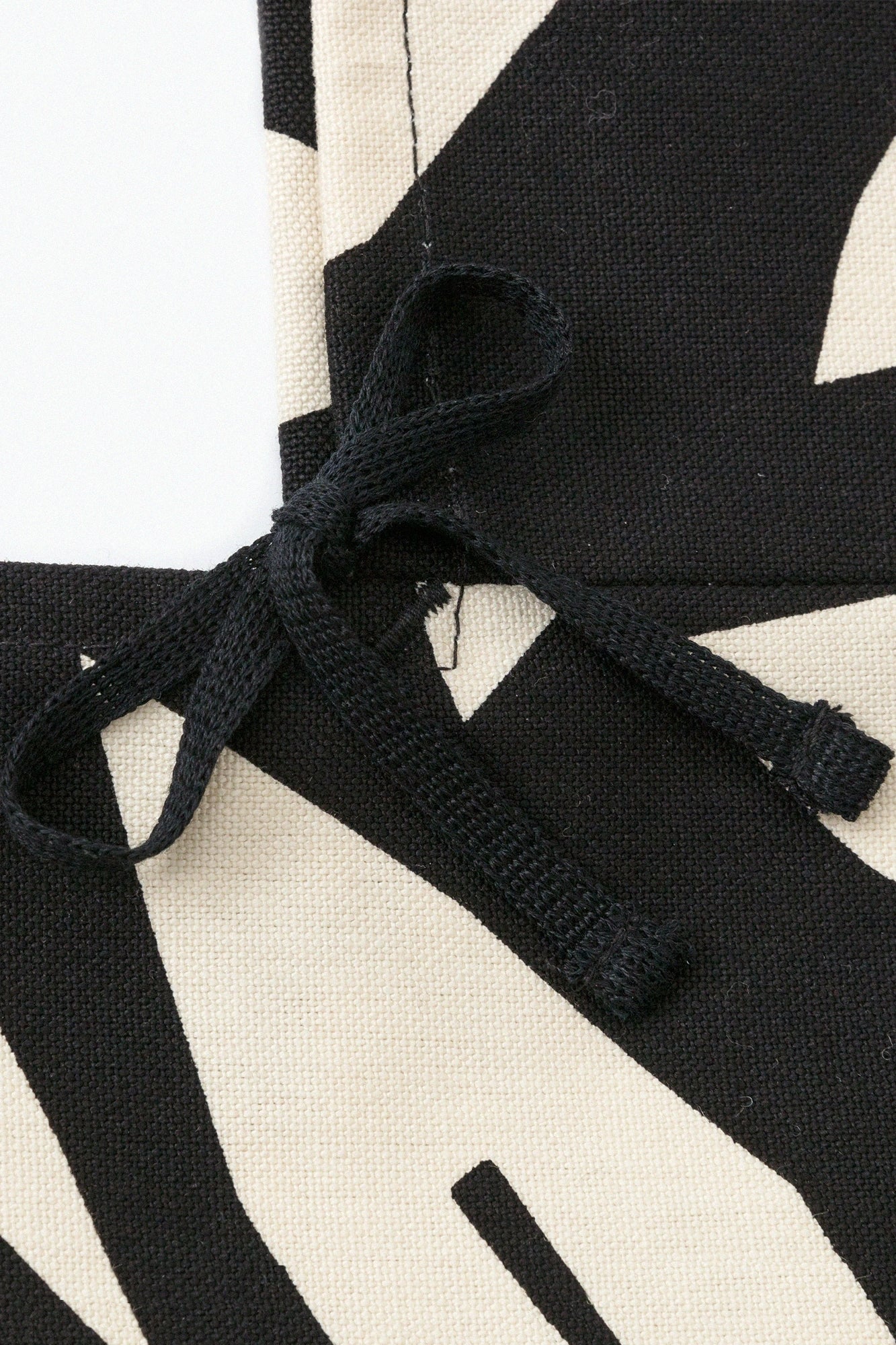 Origami Shoulder Bag / Nandina Bamboo