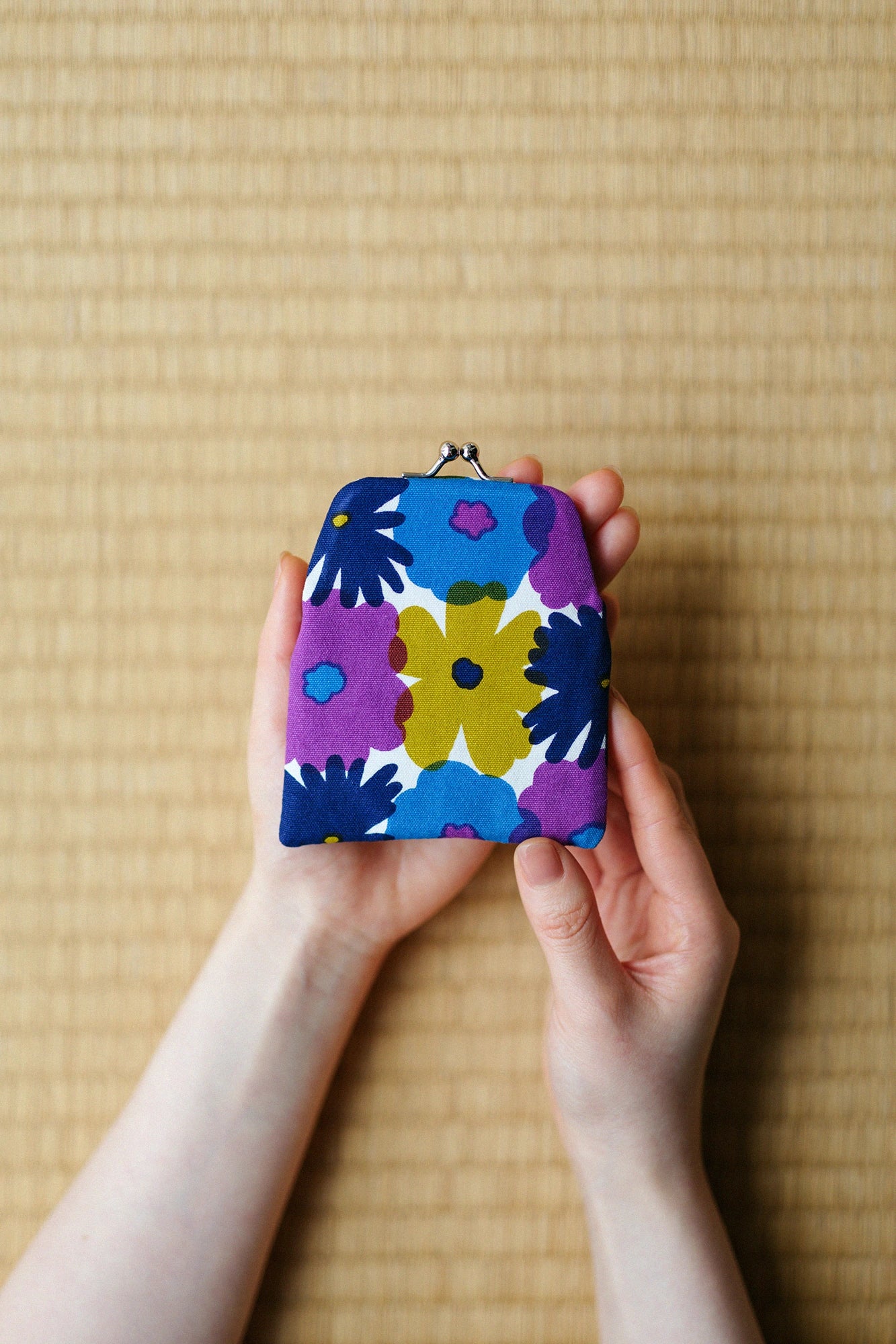 Nr. 12 Canvas Soft Tenmizo Pochigama/Splendid Todori