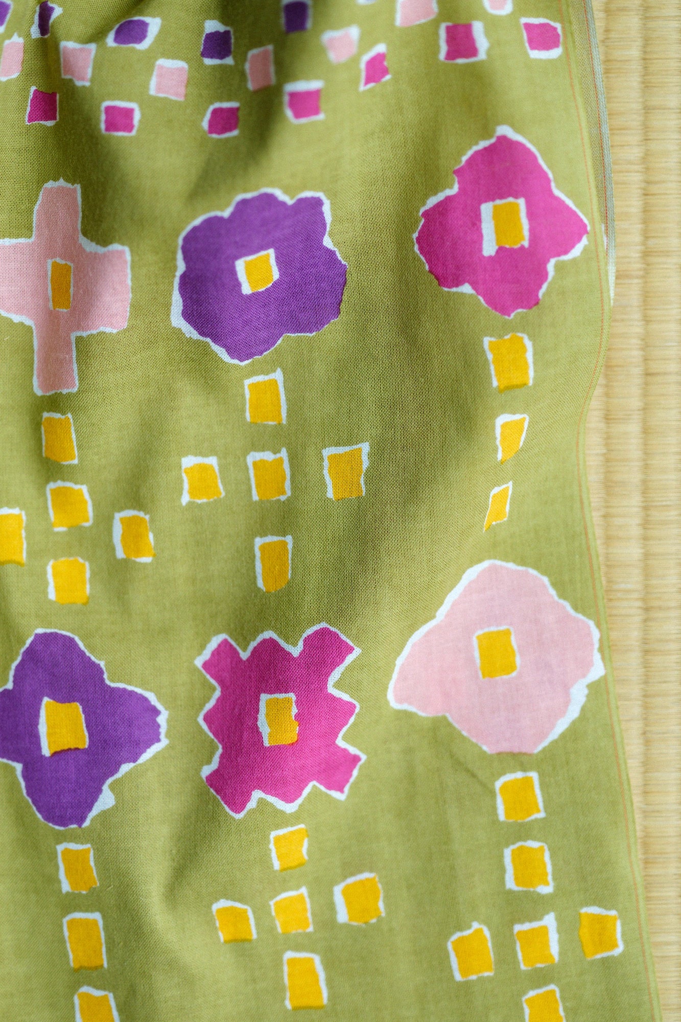 Chiffon en tissu Ise Momen / Ville des livres illustrés
