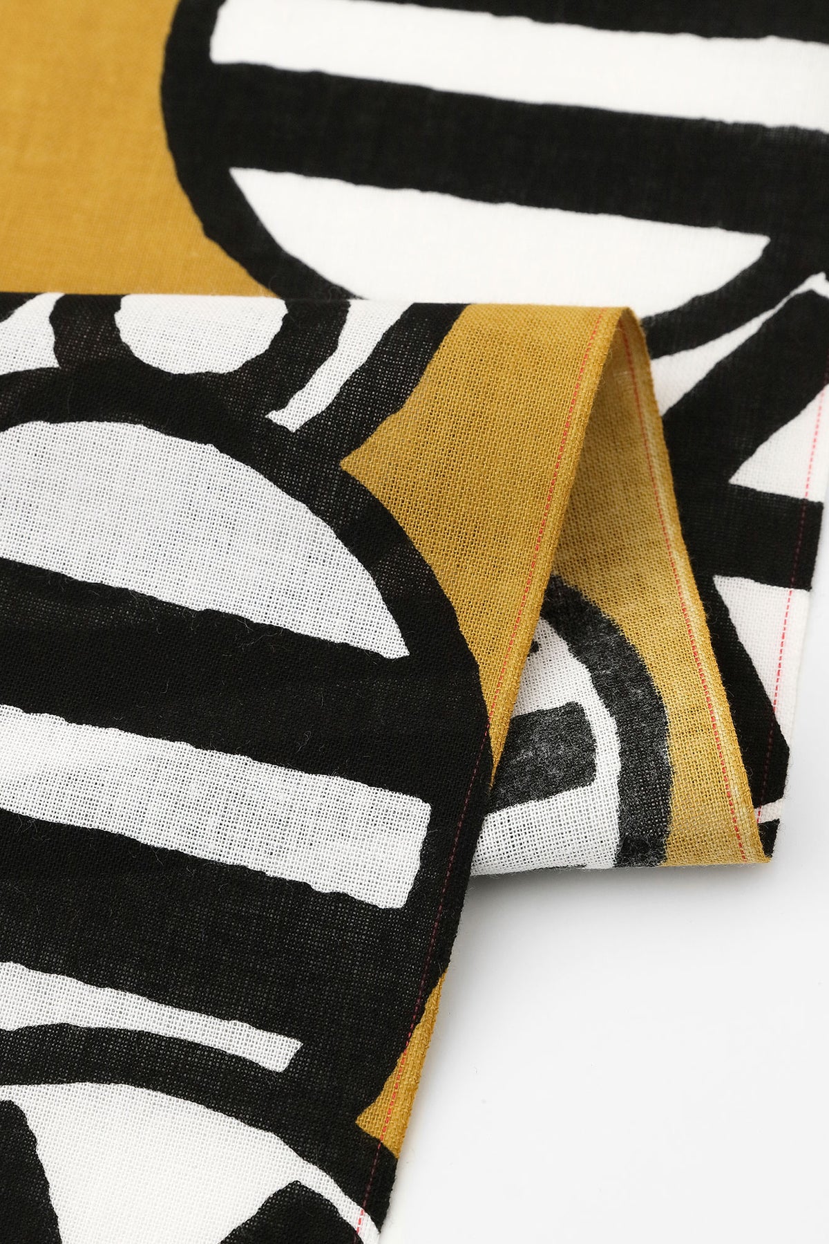 【Defected Product 10%OFF】Isemomen Cotton Textile Handkerchief 85cm／Symbol Crest