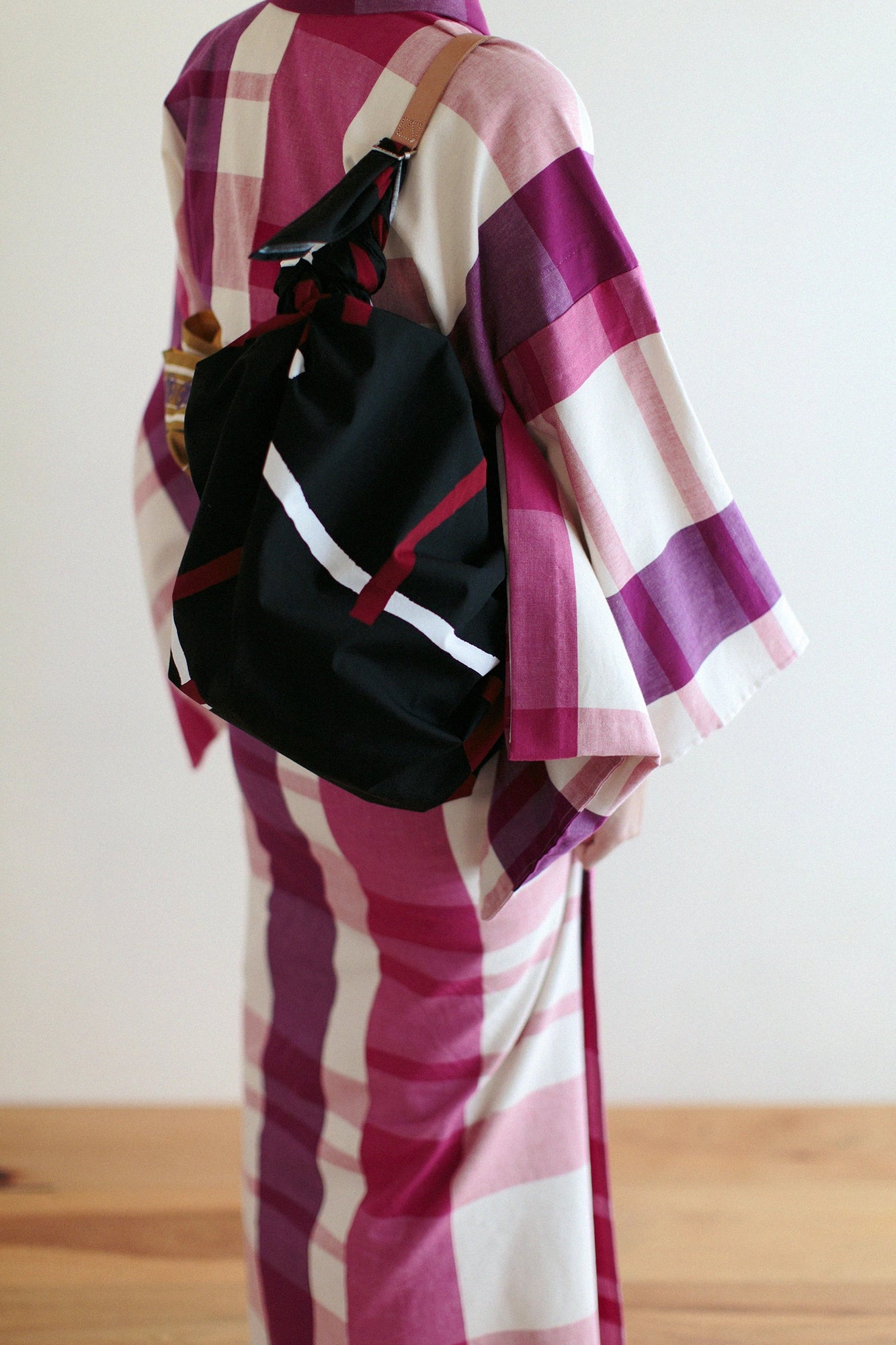 Hand-printed Furoshiki (Large) / Tobi