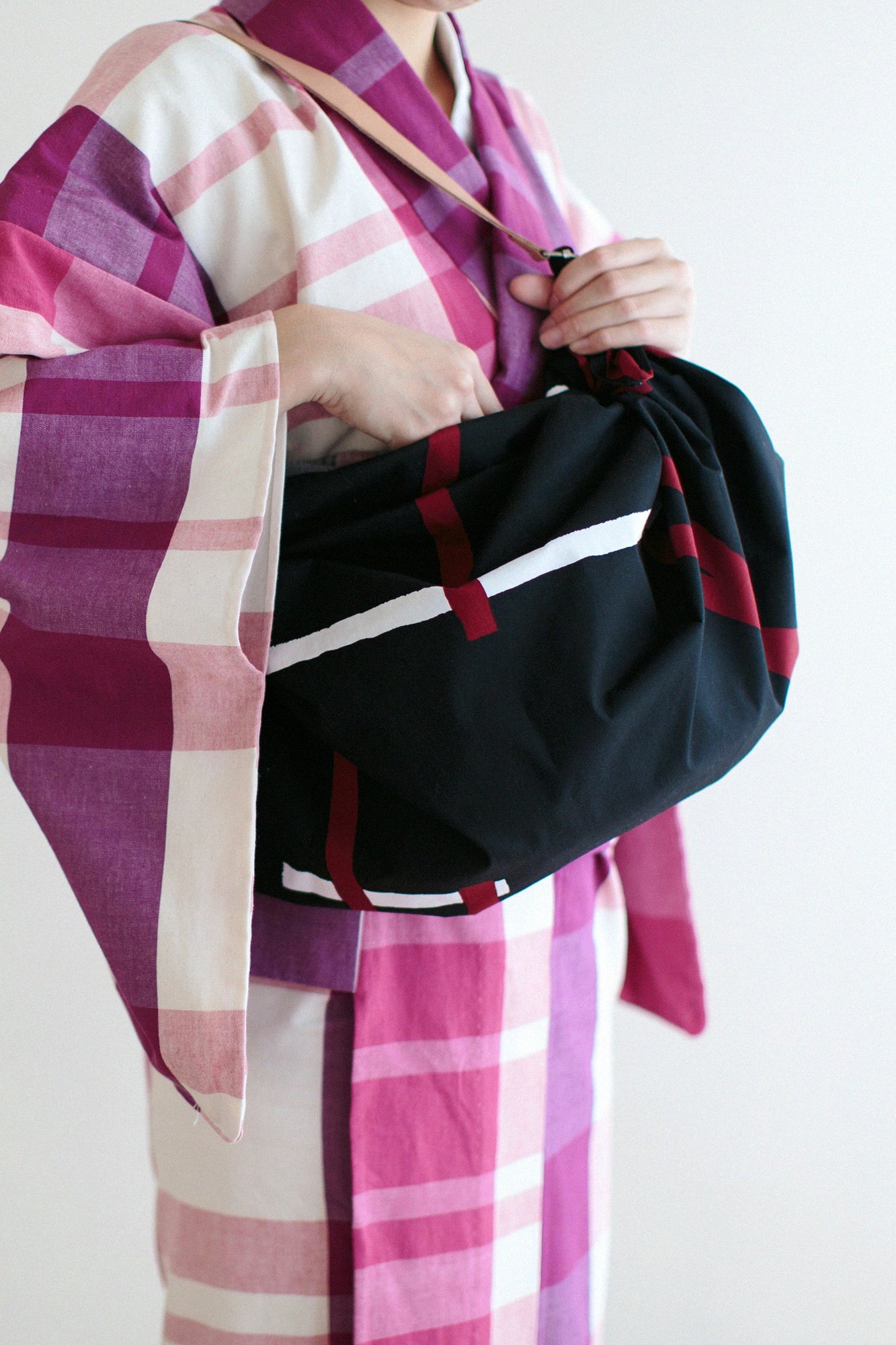Hand-printed Furoshiki (Large) / Tobi