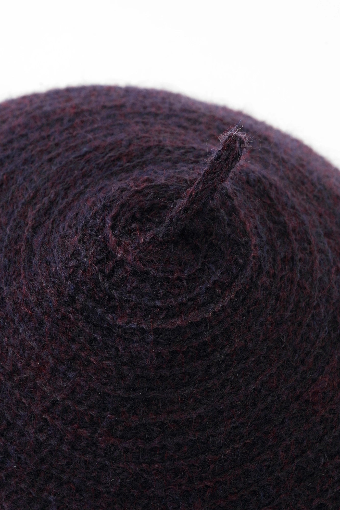 【Versand voraussichtlich um den 22. September】Mohea Imitationsperlen / schwarzes und violettes Rattan 