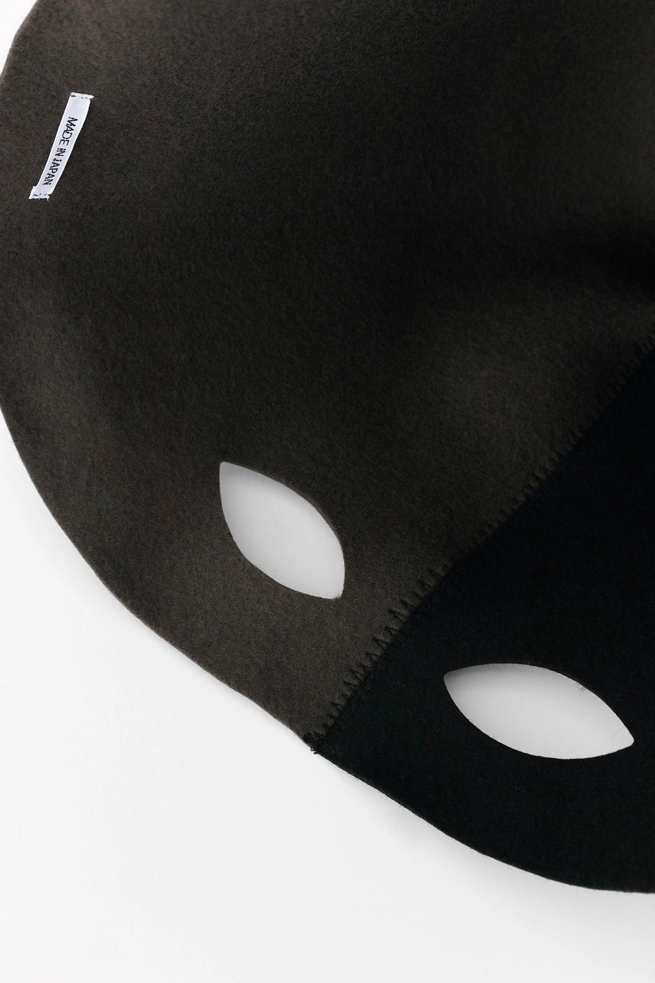 Felt Helmet Hat/Black x Dark Grey (Koi Yes ))