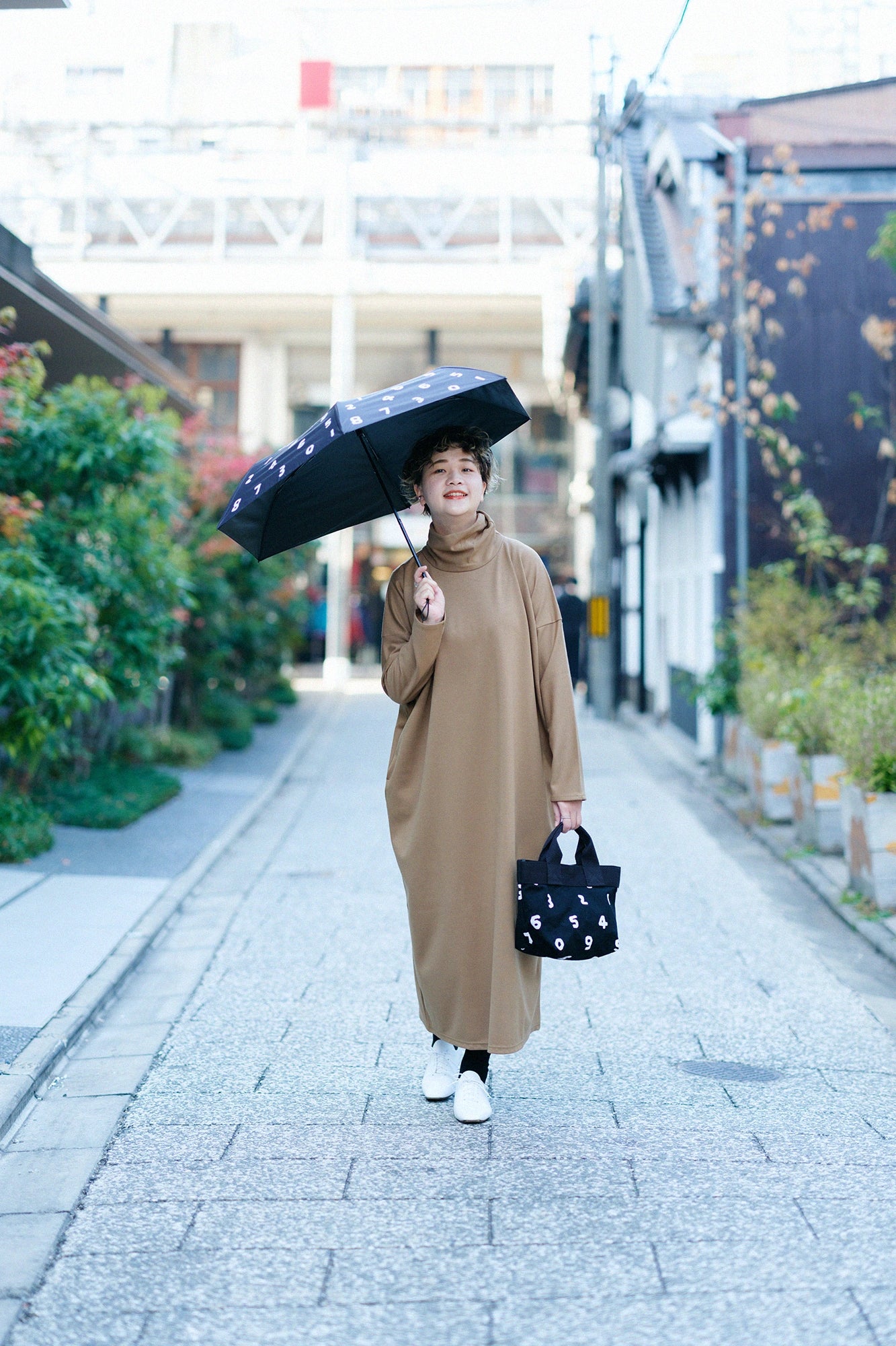 PROMOTION Lightweight Folding Umbrella for Sun and Rain / SO-SU-U Black 