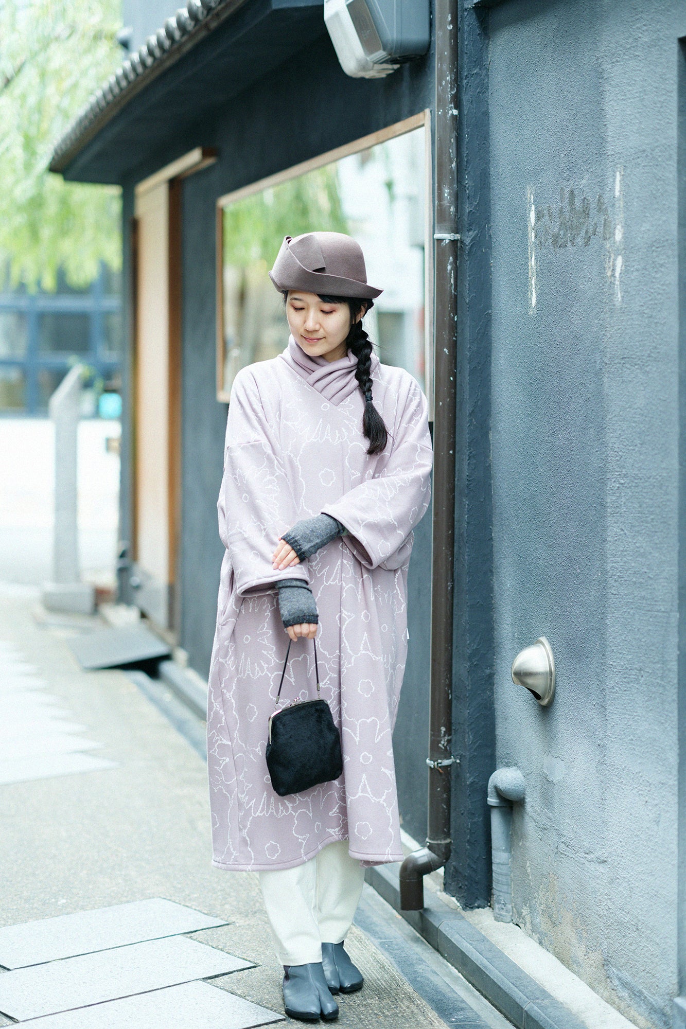 Angora Blend Arm Cover／/ Dark Ink Black