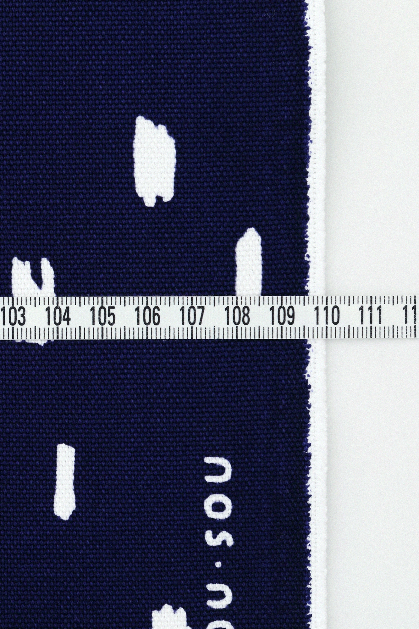 텍스타일 원단 （8호 캔버스）／치기레구모 남색(쇼콘) x흰색<50cm>