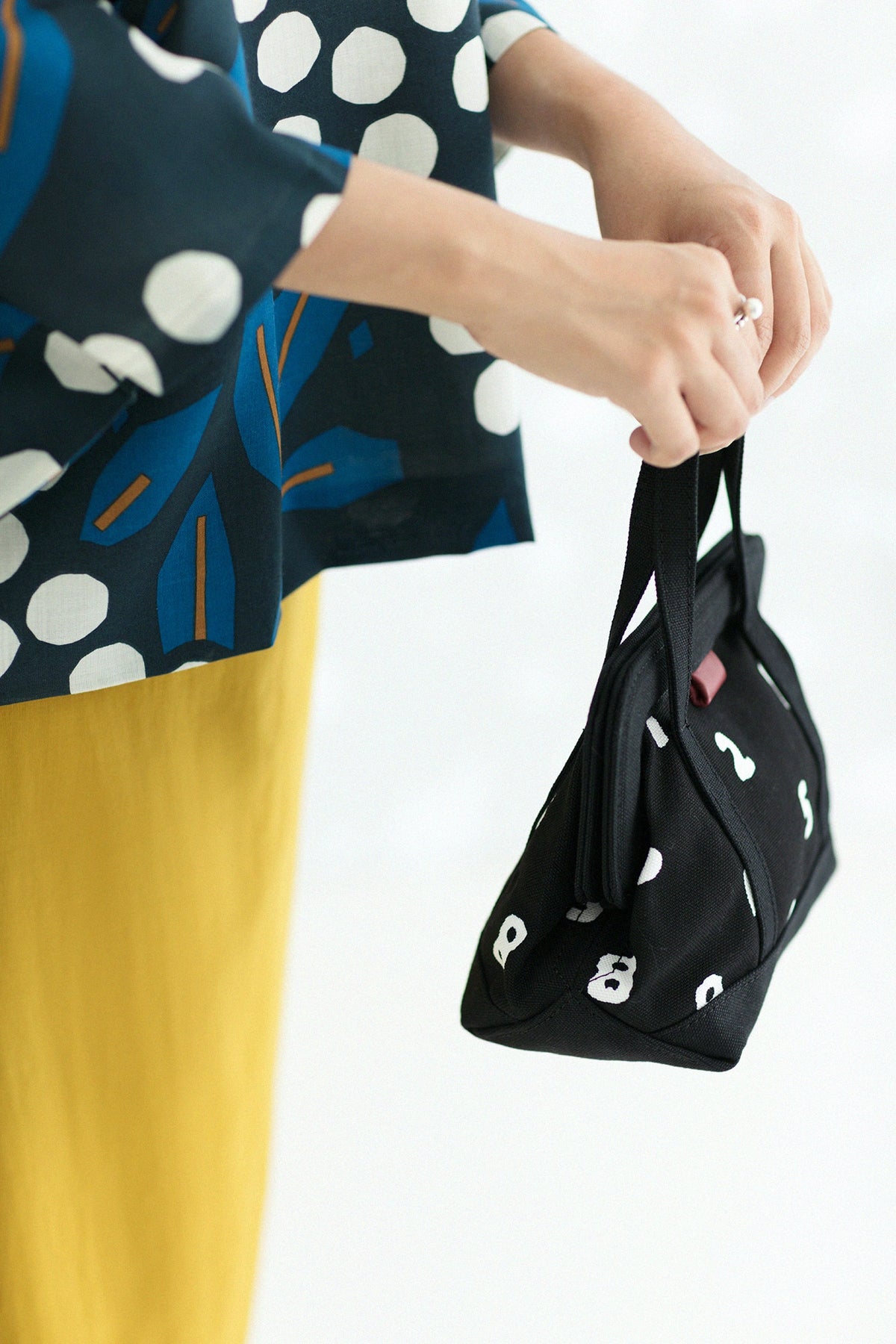 Sou ・ sou × y'saccs fourre-tote gama petit / so-su-u