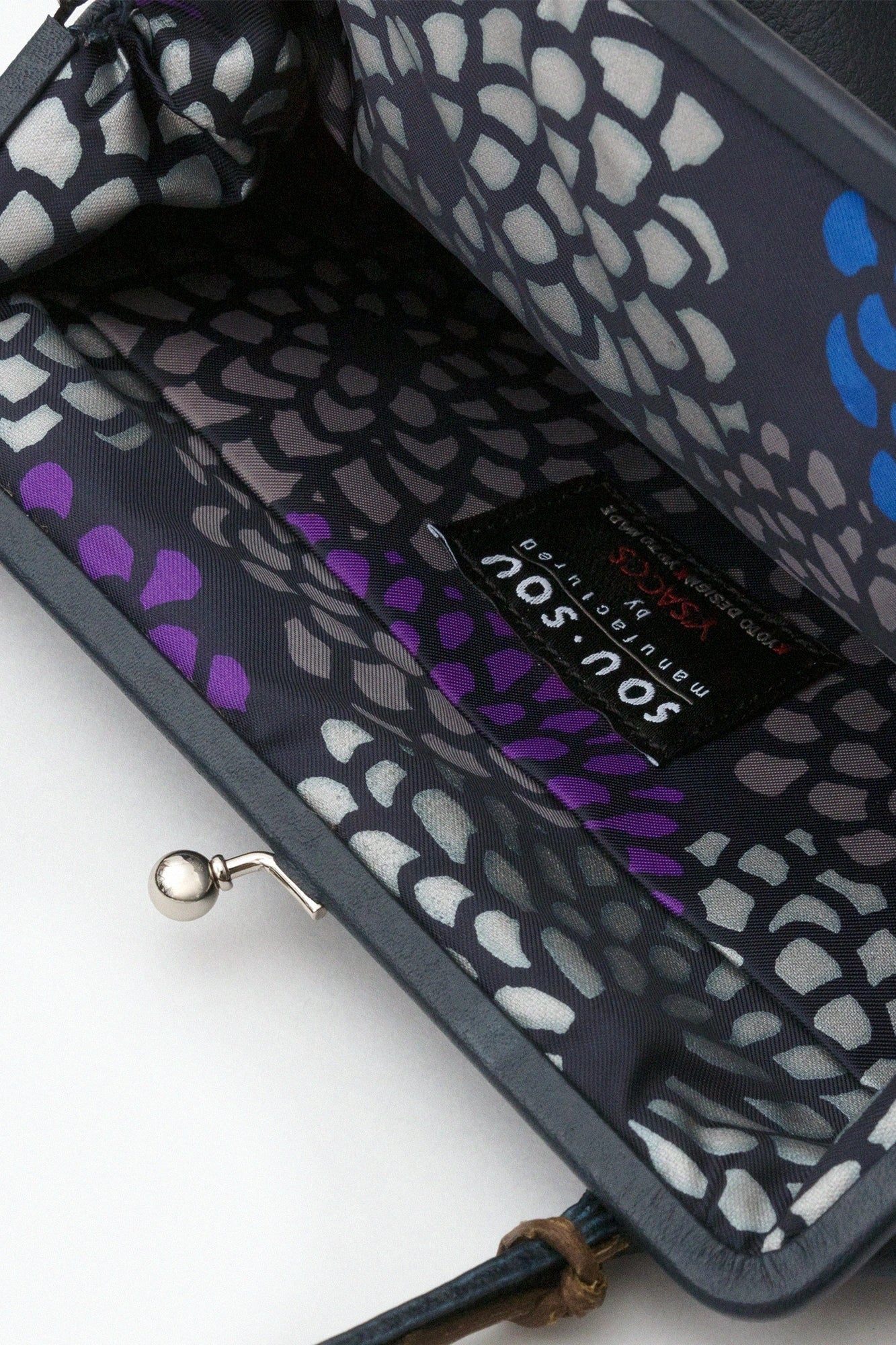 SOU・SOU×Y'SACCS Wisteria Vine Clasp Bag
 / Dark Blue×Chrysanthemum