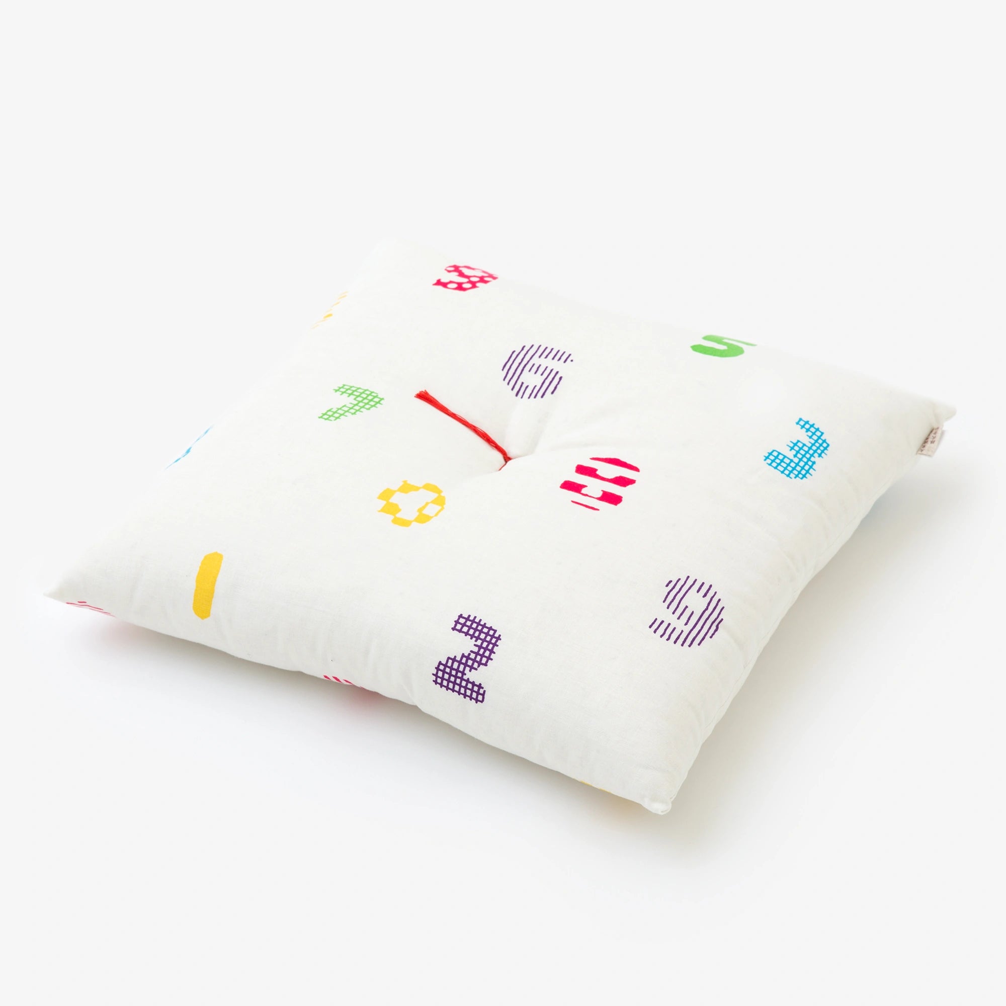 【Ships in 6 Weeks】SOU・SOU Kyoto Cushion (21 Count Plain Weave) ／SOU・SOU Kyoto Momoyama