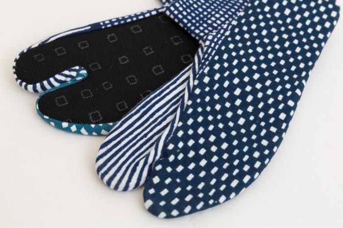 Stretchable Cotton Tabi Socks／Lines and Dots Seiwa ※Non-slip Sole