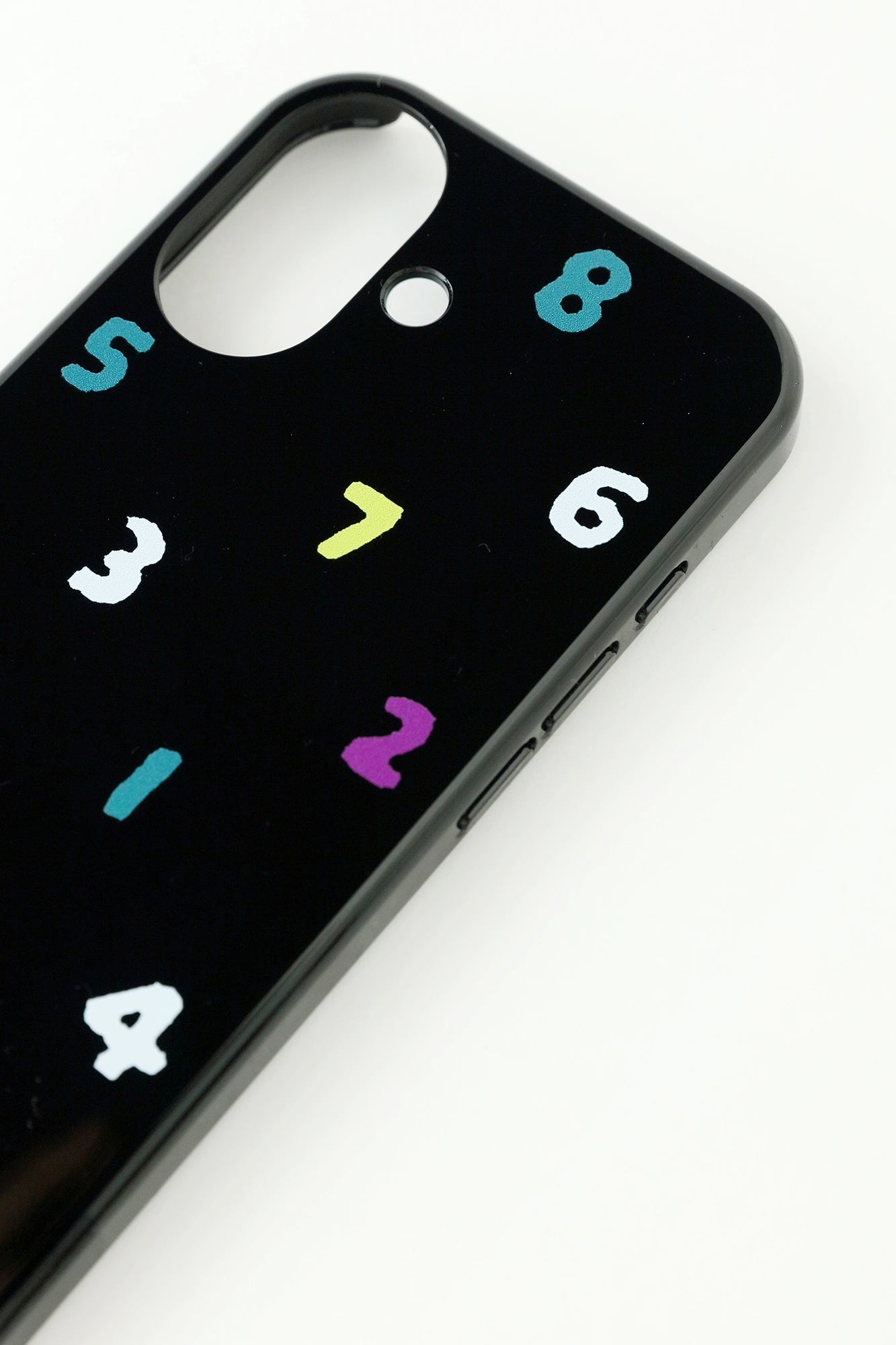 iPhone_17series テキスタイルカバー／SO-SU-U 四味濡羽色（よつみぬればいろ）