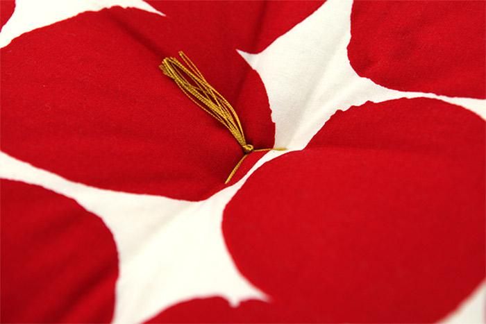 SOU・SOUKyoto Cushion（21 Count Plain Weave）／Marbles Milky white×Red【※Delivery in 3 weeks】