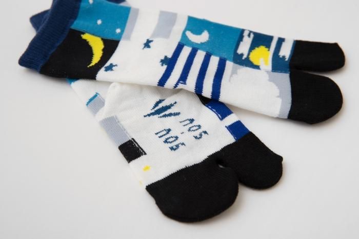 어린이 타비양말 보통길이／달과별 [중소, 중간, 대형]