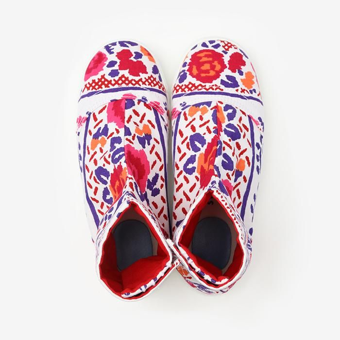 【Online】Marugo Round Toe Tabi Shoes / Eastern Europe