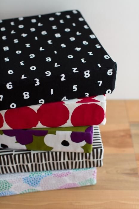 Box Cushion／SO-SU-U wet feather color (NuBaiiro) [※DeliveryApproximately 3 weeks]