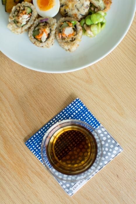 布茶たく／間がさね 川縁（まがさね かわべり）