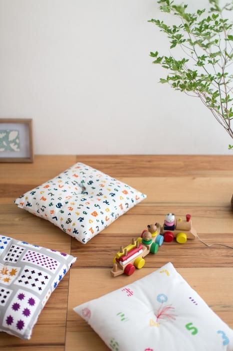 Sou ・ Sou Kyoto Cushion (toile n ° 8) / Sou ・ Sou Kyoto Momoyama [※ livraison d'environ 3 semaines]