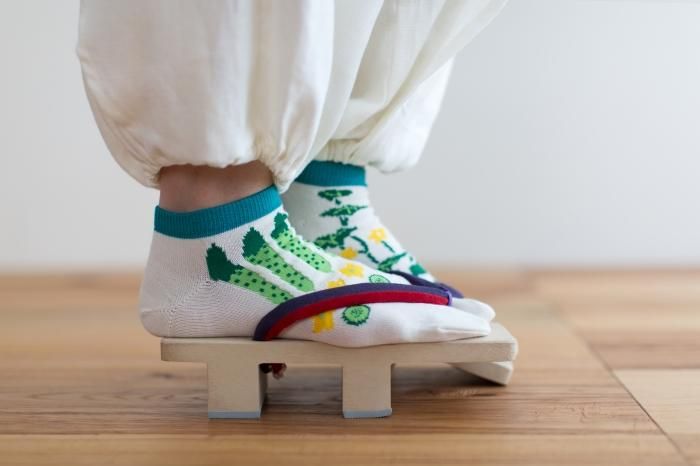 足袋下（踝丈）／きゅうり 鳥の子色（とりのこいろ） 【男・女性用】