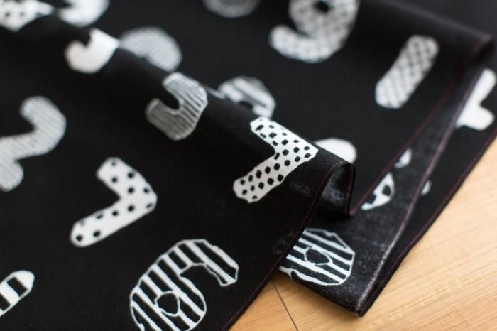 Textile  (Ise-momen cottoncotton Handkerchief）／Playful Numbers（Playing with Numbers)＜50cm＞