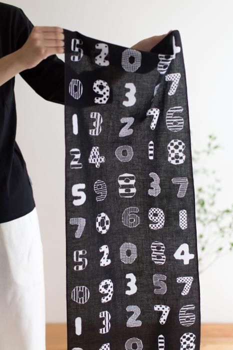 Textile  (Ise-momen cottoncotton Handkerchief）／Playful Numbers（Playing with Numbers)＜50cm＞