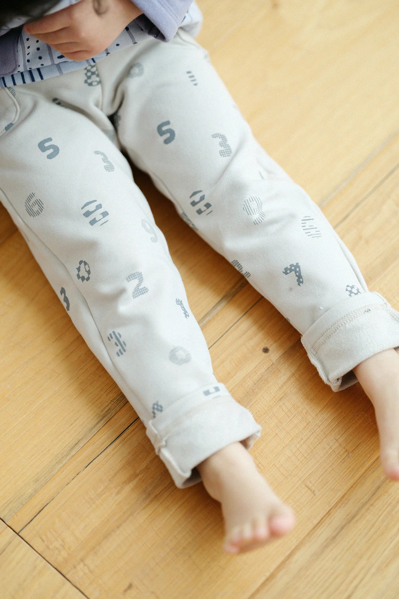 ●內抓毛圖案細腿褲SOU・SOU 京都/沙色