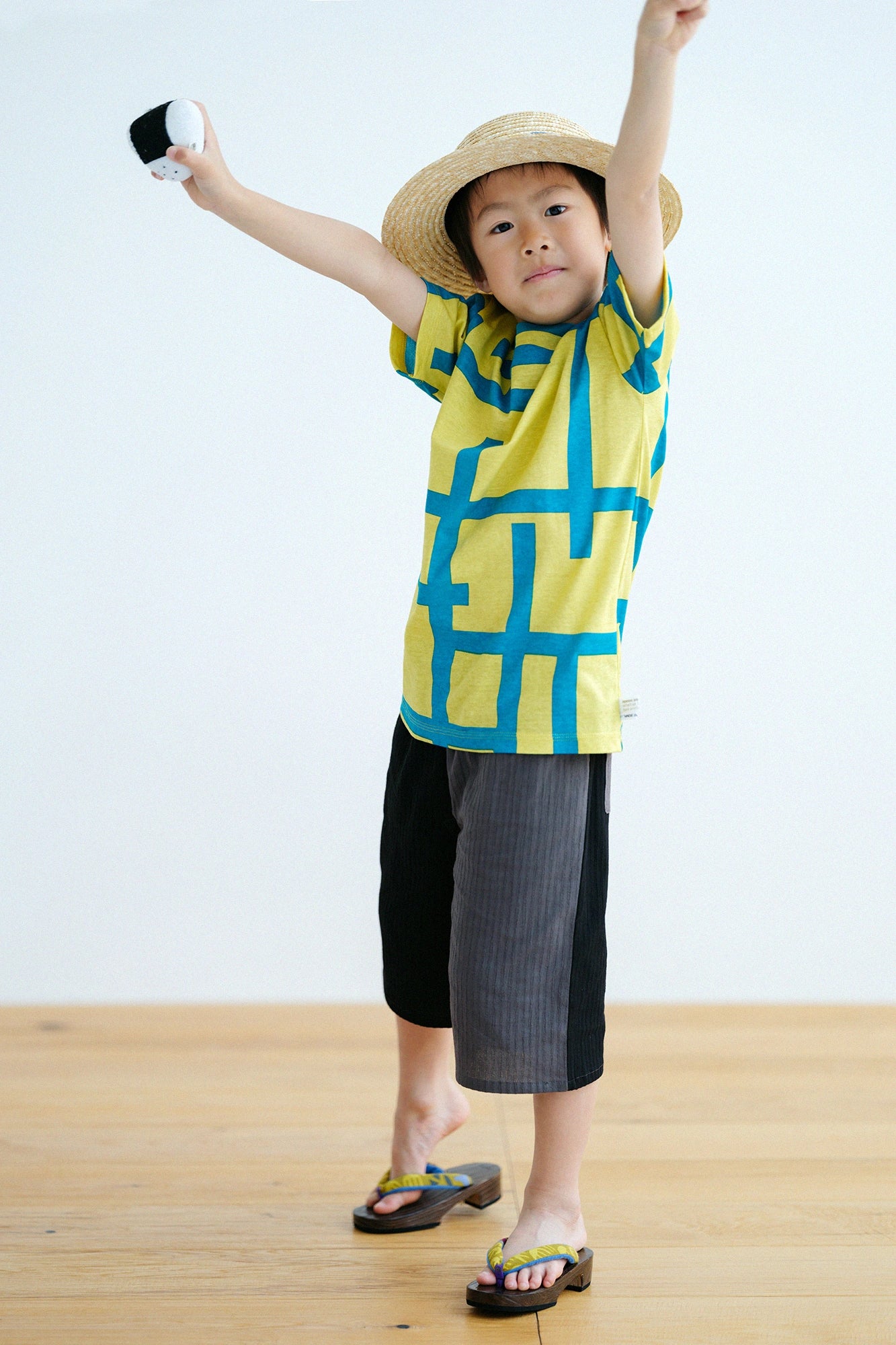 '身長：'116cm,'年齢：'7歳,'着用サイズ：'L,左下