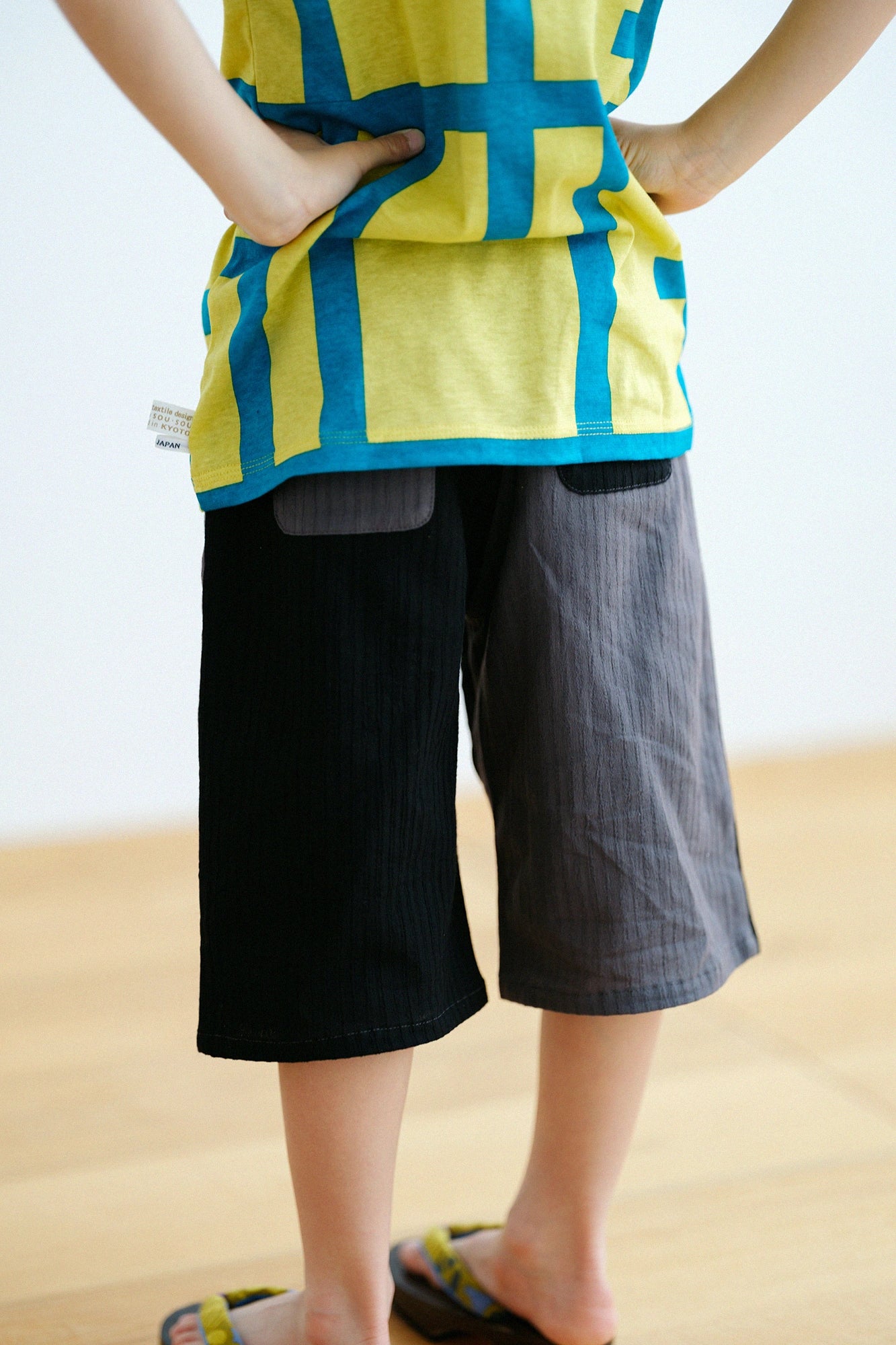 ●Chizimi Cotton 40/20 Akiha Knee Length Monpe Pants Bi-color／Ink Black×Black