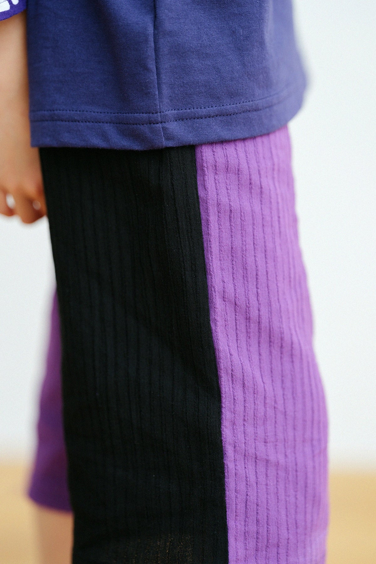 ●Chizimi Cotton 40/20 Akiha Knee Length Monpe Pants Bi-color／Black×Purple